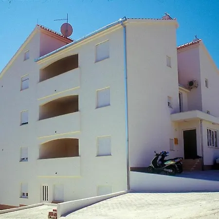 Natali Apartment *