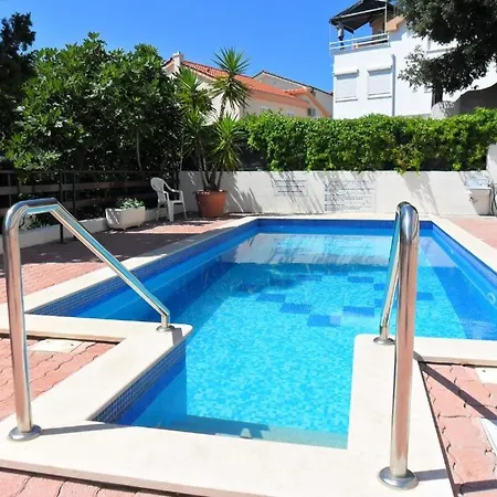 Natali Apartment