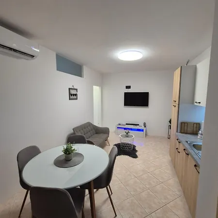 Natali Apartment Trogir